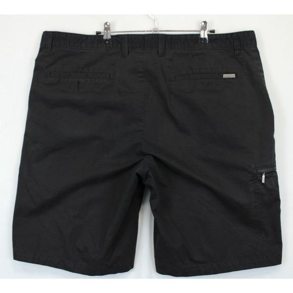 Greg Norman Tasso Elba Cargo Shorts Waist Gripper Golf Wear Men 40 Black Casual - Picture 2 of 13